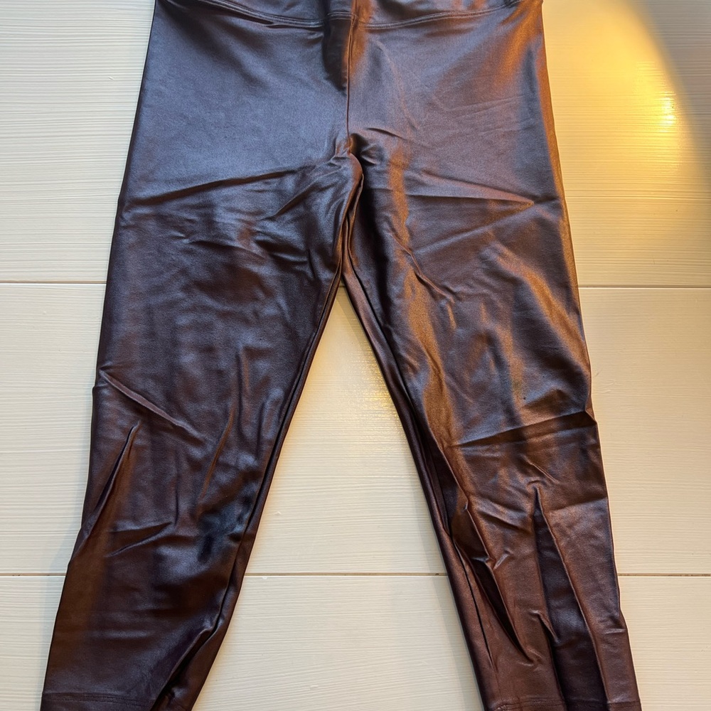 Koral Capri Leggings